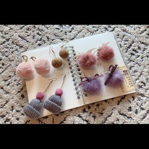 5 pairs of earrings